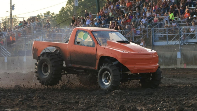 Truck mudding